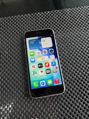 Apple iPhone SE 2022 3rd Gen 256GB Unlocked - Verizon t-mobile AT&T
