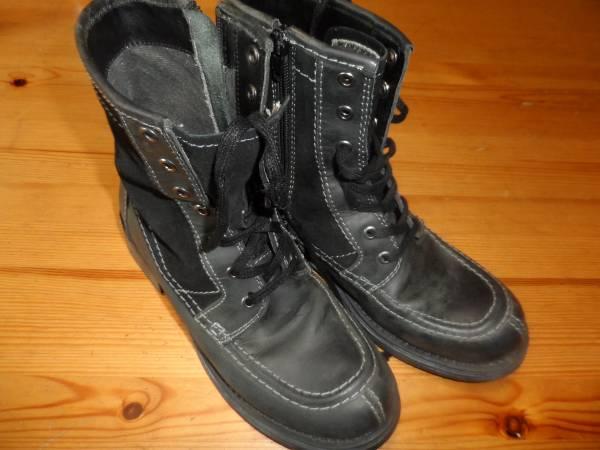 Diesel RN 93243 Sz 39 or 8M  Zip Side  Boots