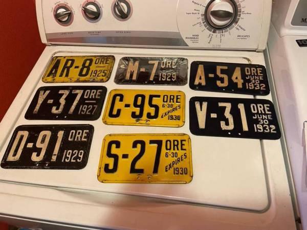 Look to buy Oregon motorcycle license plates wtb