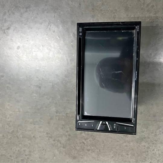 Pioneer AVH-120BT Car Stereo DVD Bluetooth