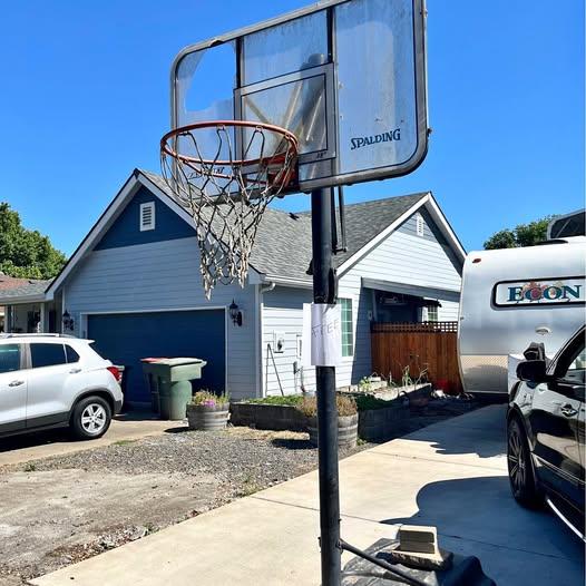 Free basketball hoop