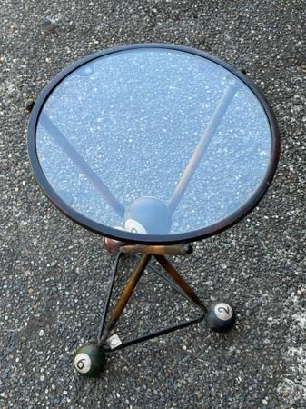 Very cool pool side table