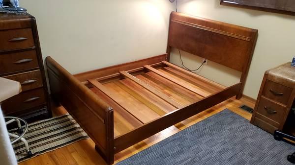 1930s Waterfall Art Deco Full Bed Frame
