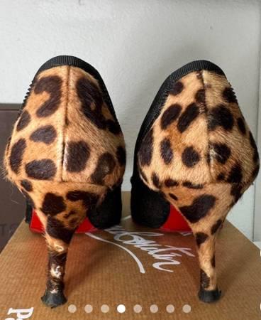 Christian Louboutin black lace kitten heels with leopard print toe, la
