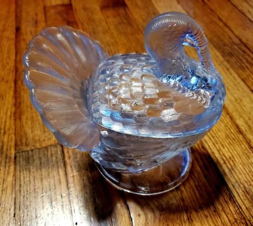 L E Smith Clear Heavy Glass Turkey Container