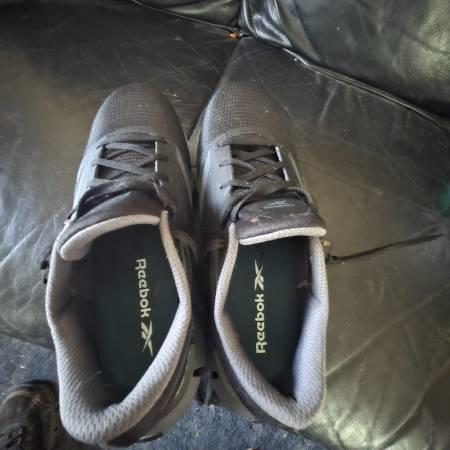 Reebok steel toe work shoes