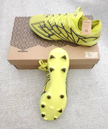 Brand New Umbro Soccer Cleats