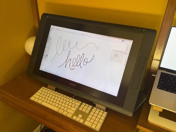Wacom Cintiq 22HD Touch DTH-2200/K drawing tablet monitor
