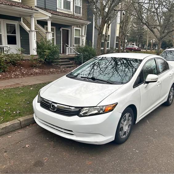 2012 Honda Civic · Hybrid Sedan 4D
