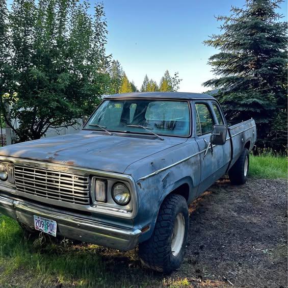 1978 Dodge D250 Club Cab · Long Bed