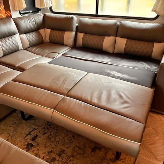 Rv sectional