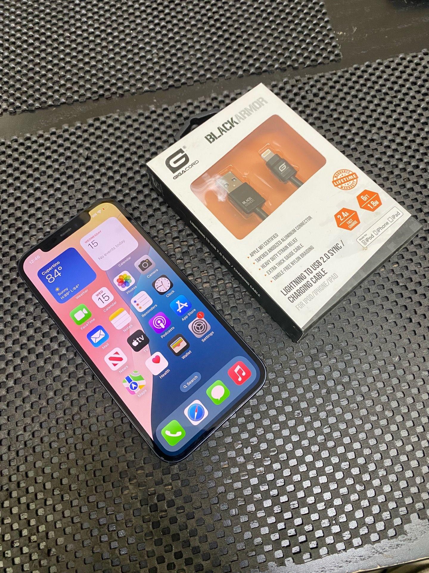 UNLOCKED APPLE iPhone 12 64GB Blue