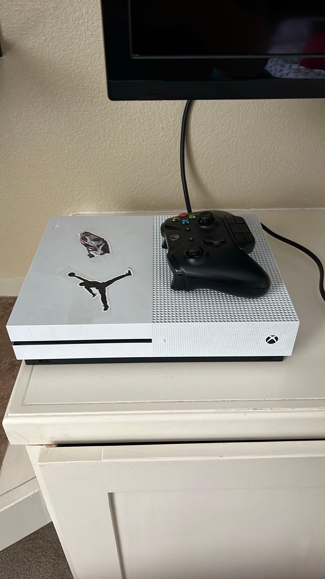 White Xbox series one S