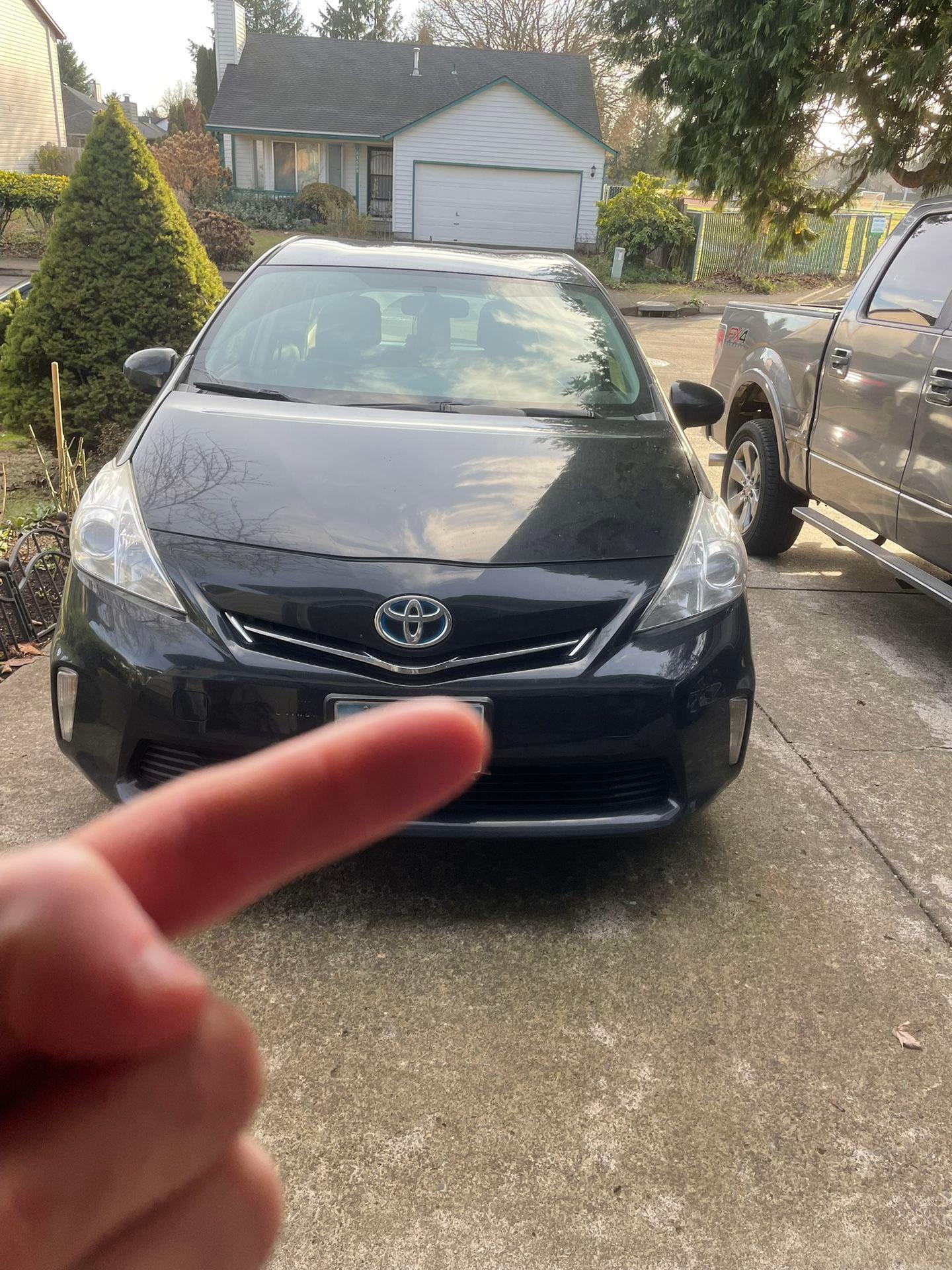 2012 Toyota Prius V